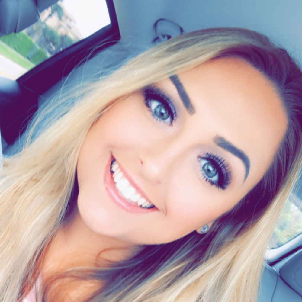 Meet your Posher, Kenzi